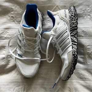 Adidas Ultra boost sneakers Men’s or Women’s